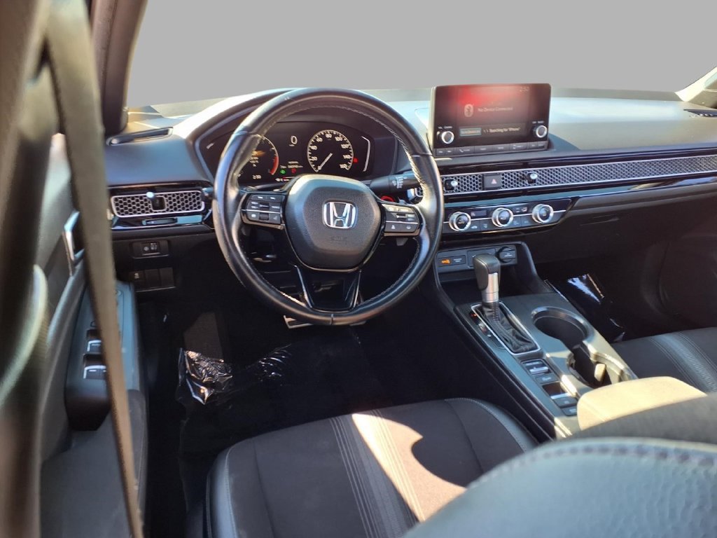 Used 2025 Honda Civic Sport image 4