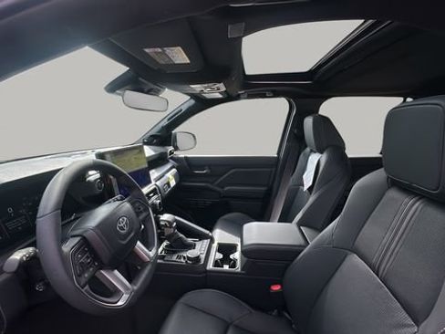 New 2026 Toyota 4Runner Limited AWD/4WD image 11