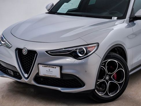 Used 2022 Alfa Romeo Stelvio Ti image 4
