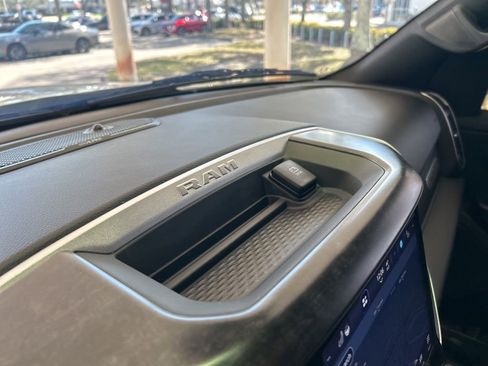 Used 2022 RAM 1500 Big Horn w/ Night Edition image 44