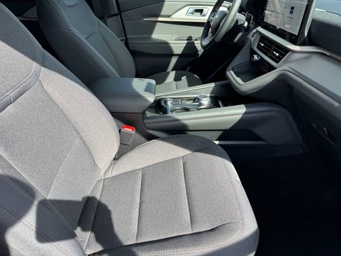 Used 2025 Ford Explorer Active image 8