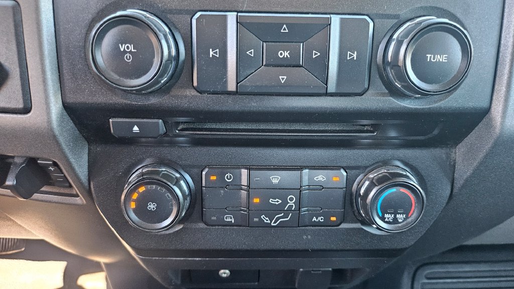 Used 2018 Ford F250 XL w/ Power Equipment Group RWD image 32
