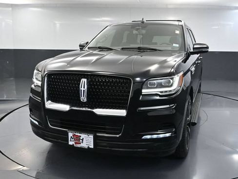 Used 2024 Lincoln Navigator Reserve w/ Equipment Group 201A AWD/4WD image 12