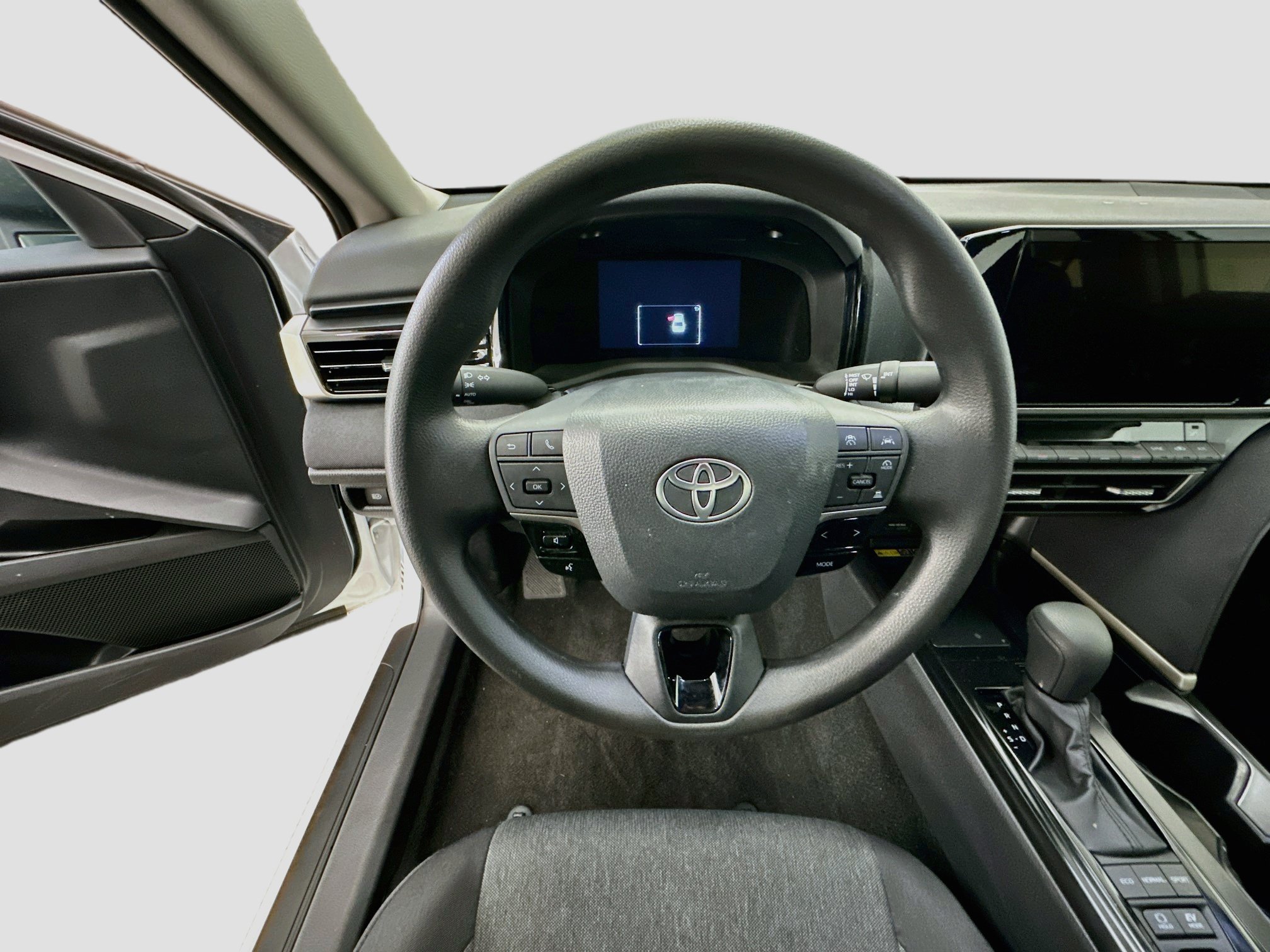 Used 2026 Toyota Camry LE FWD image 18