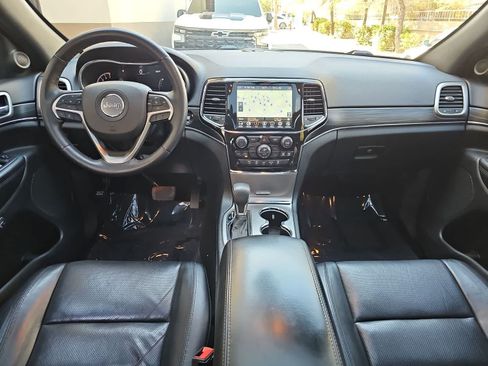 Used 2019 Jeep Grand Cherokee Limited w/ Luxury Group II AWD/4WD image 14
