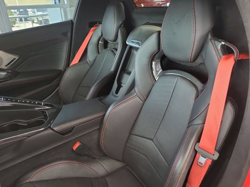 Used 2024 Chevrolet Corvette Z06 RWD image 24