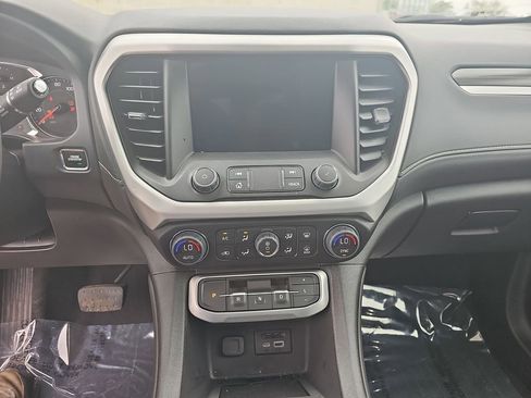 Certified 2023 GMC Acadia SLT w/ Preferred Package AWD/4WD image 26