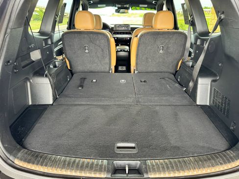 Used 2020 Kia Telluride SX w/ Towing Package FWD image 24
