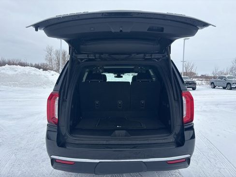 Used 2021 GMC Yukon SLT w/ SLT Luxury Package image 24