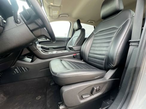 Used 2023 Ford Edge SEL w/ Convenience Package AWD/4WD image 16