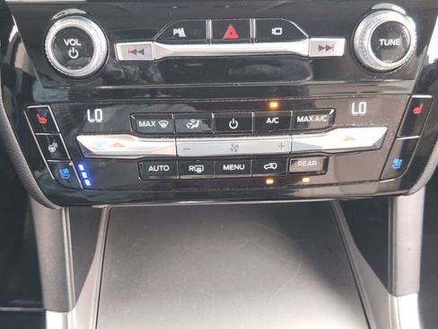 Used 2021 Ford Explorer Limited w/ Equipment Group 301A RWD image 15
