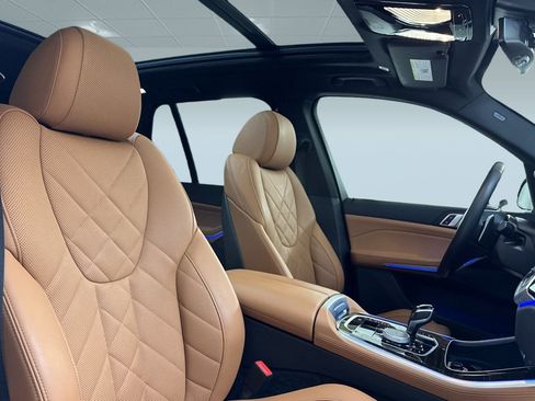 Certified 2023 BMW X5 sDrive40i w/ Climate Comfort Package image 31