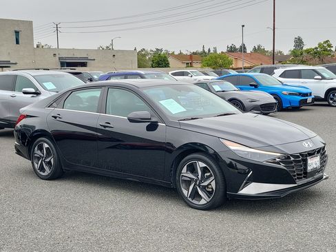 Certified 2023 Hyundai Elantra Limited FWD image 26