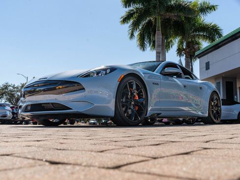New 2025 Karma Revero Luxury RWD image 36