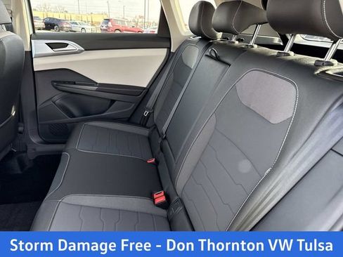 New 2026 Volkswagen Taos SE AWD/4WD image 15