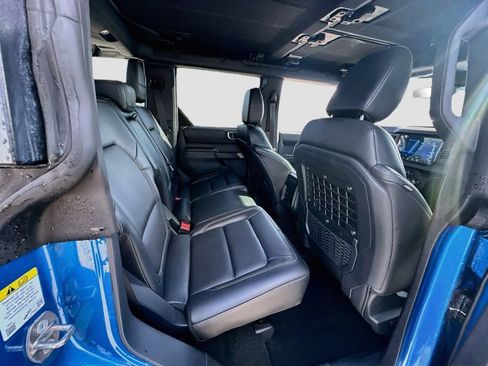 Used 2025 Ford Bronco Badlands AWD/4WD image 23