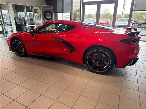 Used 2020 Chevrolet Corvette Stingray Premium Cpe w/ 3LT Preferred Equipment Group image 10