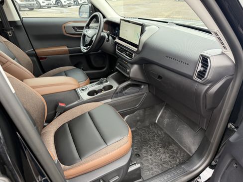 New 2025 Ford Bronco Sport Outer Banks w/ Sasquatch Outer Banks Package image 11