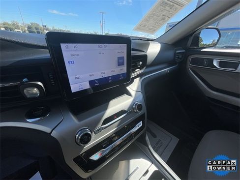 Used 2022 Ford Explorer XLT image 19