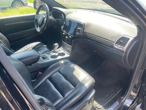 Used 2019 Jeep Grand Cherokee Limited AWD/4WD image 22