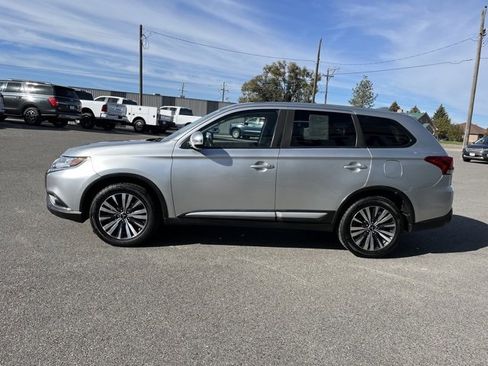 Used 2020 Mitsubishi Outlander SE image 10