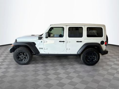 Certified 2023 Jeep Wrangler Unlimited w/ Sun & Screen Package AWD/4WD image 9