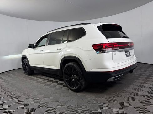 Used 2026 Volkswagen Atlas SE AWD/4WD image 9