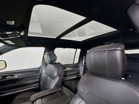 New 2026 Jeep Grand Wagoneer Summit AWD/4WD image 23