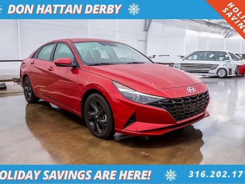 Used 2023 Hyundai Elantra SEL image 28