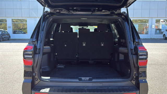 Certified 2025 Toyota 4Runner SR5 AWD/4WD image 25