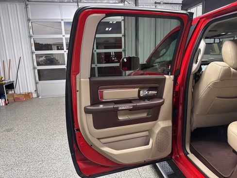 Used 2017 RAM 3500 Laramie image 16