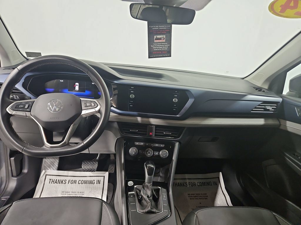 Used 2024 Volkswagen Taos SE FWD image 12