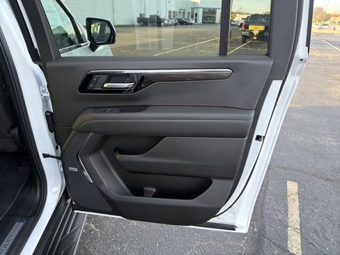 New 2026 Chevrolet Suburban LT w/ Comfort Package image 26