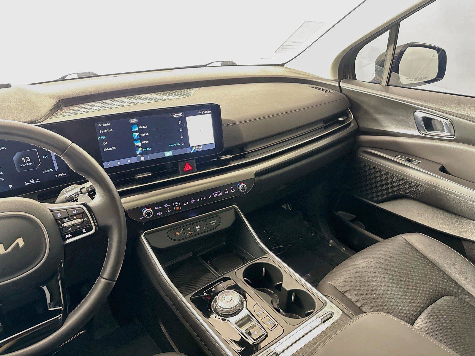 Used 2025 Kia Carnival SX Prestige FWD image 34