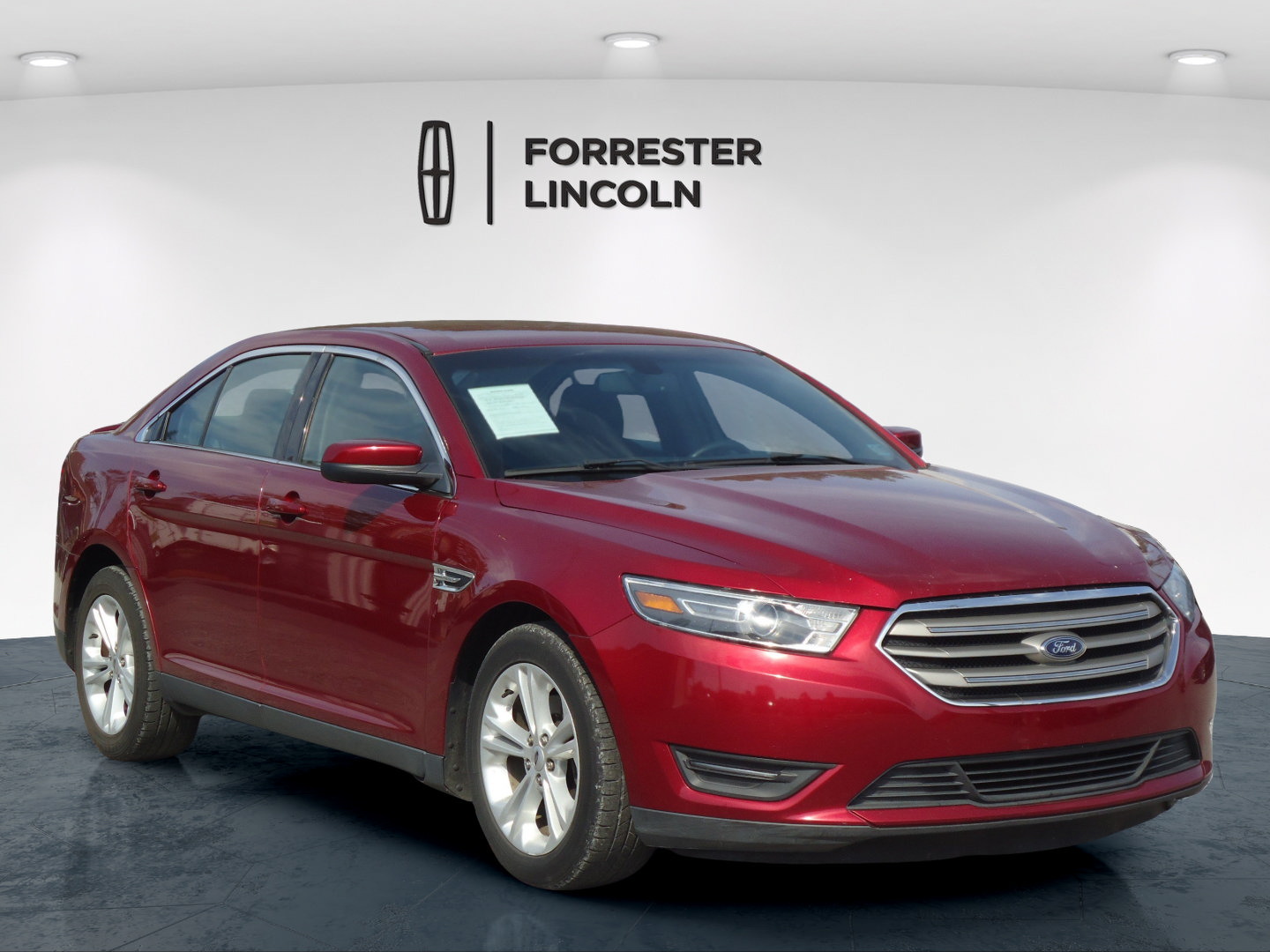 Used 2016 Ford Taurus SEL w/ Equipment Group 201A FWD image 1
