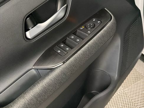 New 2026 Nissan Kicks SV image 22