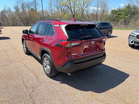 Used 2023 Toyota RAV4 XLE w/ Convenience Package AWD/4WD image 7