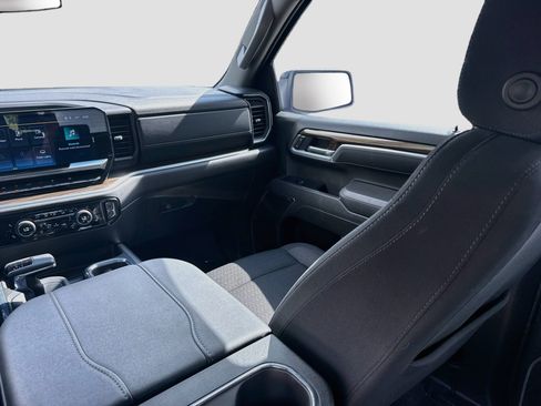 Used 2025 Chevrolet Silverado 1500 RST RWD image 19