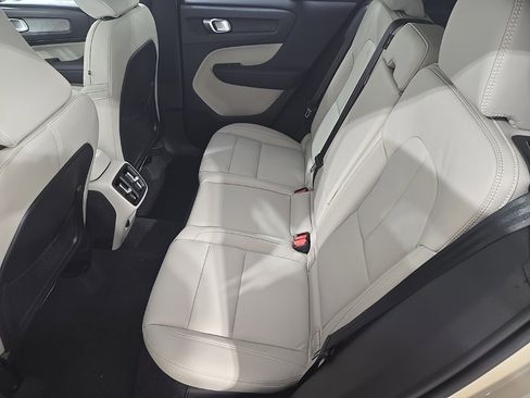 New 2026 Volvo XC40 B5 Ultra w/ Climate Package image 21