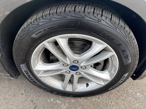 Used 2018 Ford Fusion SE image 5