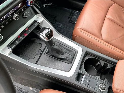 Used 2021 Audi Q3 2.0T Premium Plus w/ Premium Plus Package AWD/4WD image 18