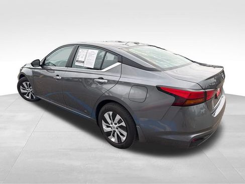 Certified 2025 Nissan Altima 2.5 S FWD image 5