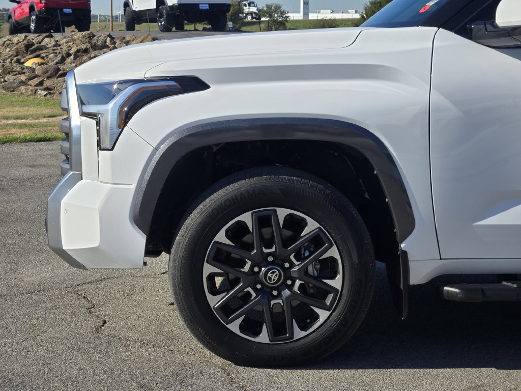 Used 2025 Toyota Tundra Limited w/ Power Package AWD/4WD image 9