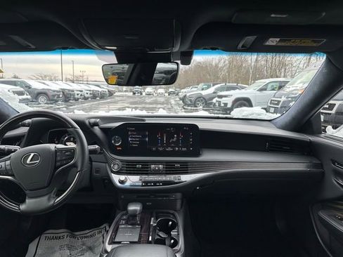 Used 2021 Lexus LS 500 AWD w/ Interior Upgrade Package image 29