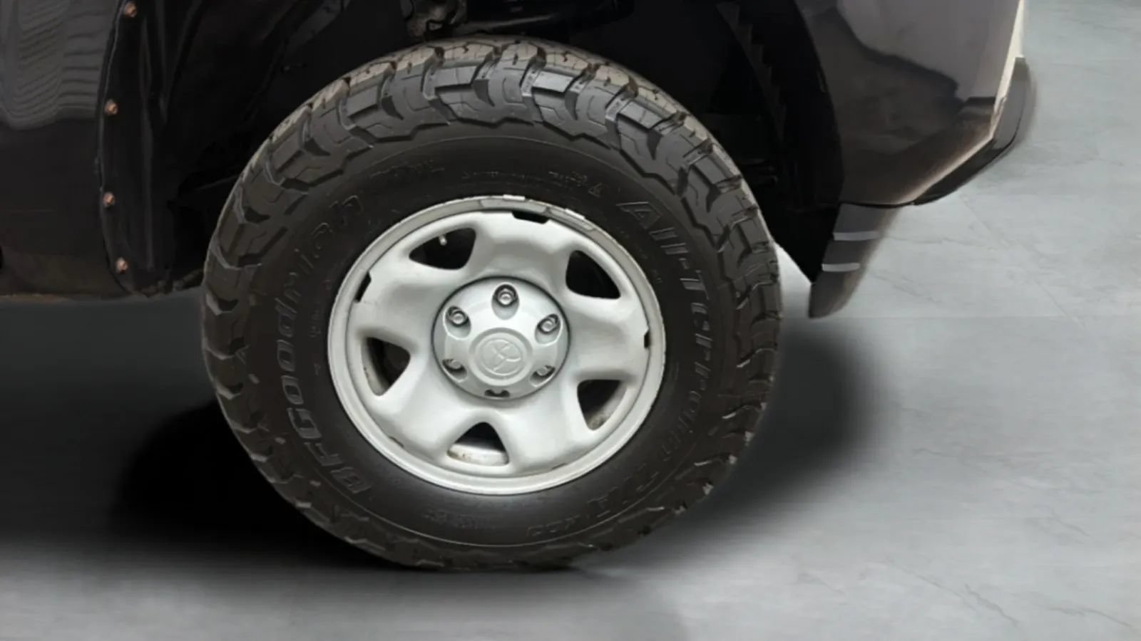 Used 2019 Toyota Tacoma SR w/ SR Convenience Package AWD/4WD image 23
