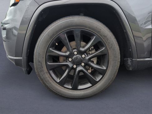 Used 2020 Jeep Grand Cherokee Altitude RWD image 26
