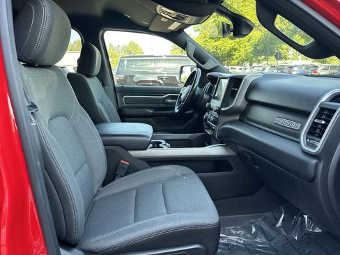 Certified 2022 RAM 1500 Big Horn AWD/4WD image 5