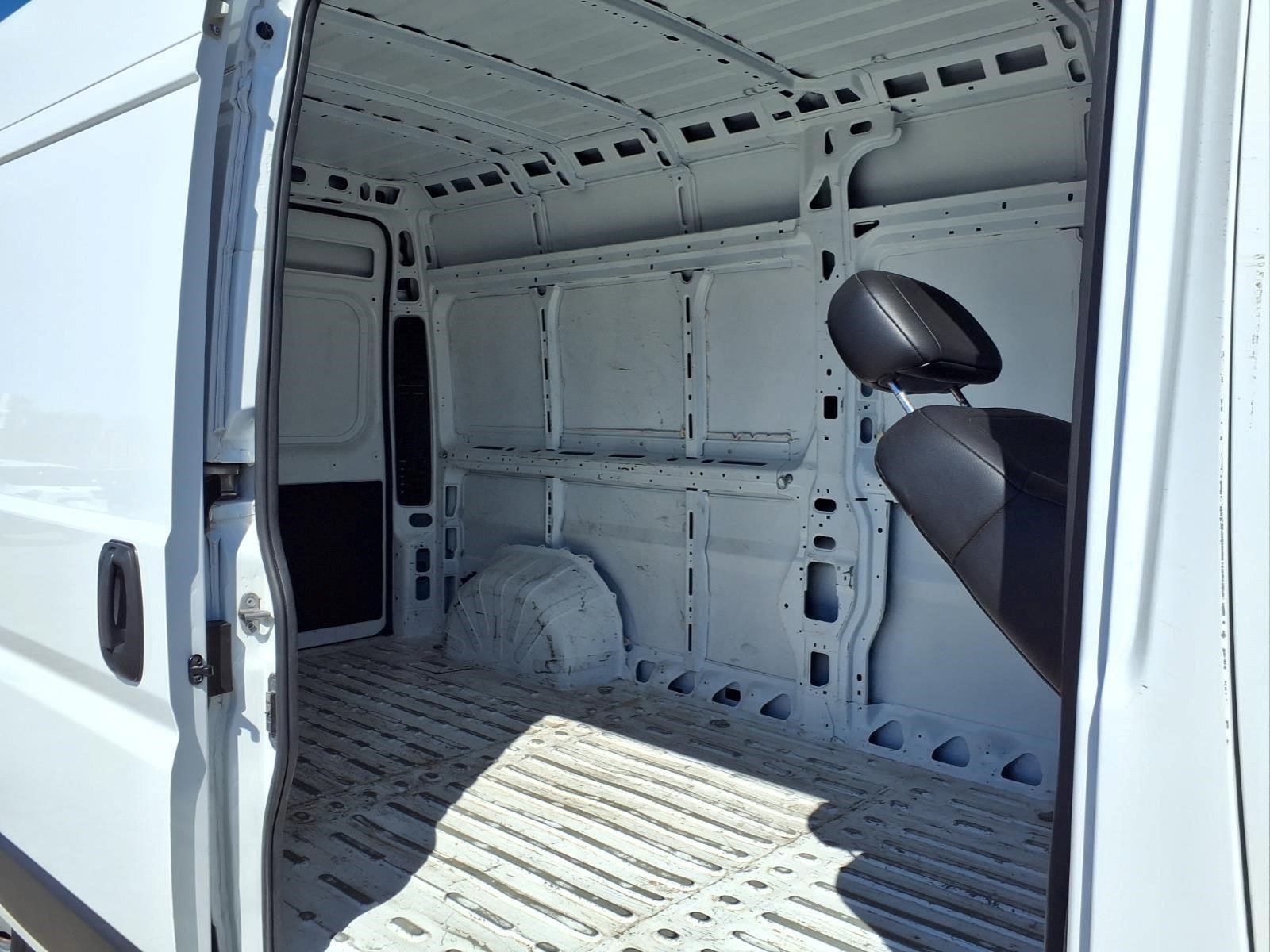 Used 2023 RAM ProMaster 2500 FWD image 27