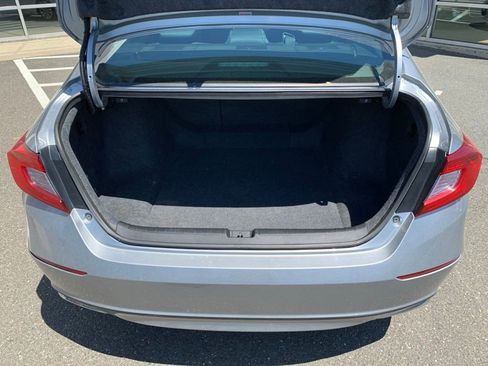 Used 2019 Honda Accord EX image 24