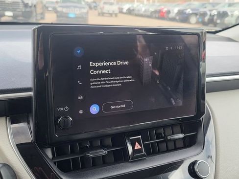 Used 2023 Toyota Corolla Cross L image 16